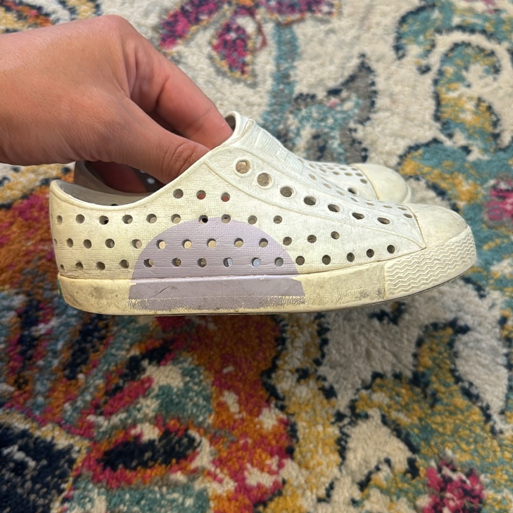 Native shoes - Picture 2 of 3